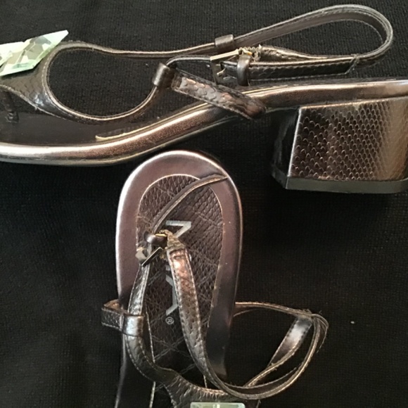 Embellished sandals - Picture 4 of 4